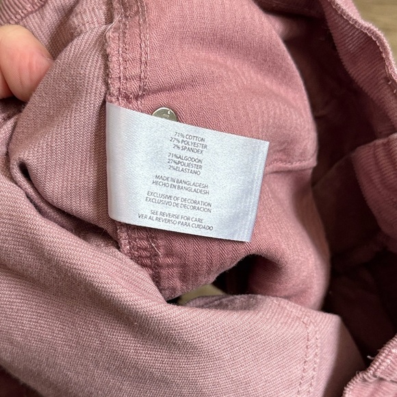 GAP Dusty Rose Denim Shorts - Picture 4 of 6